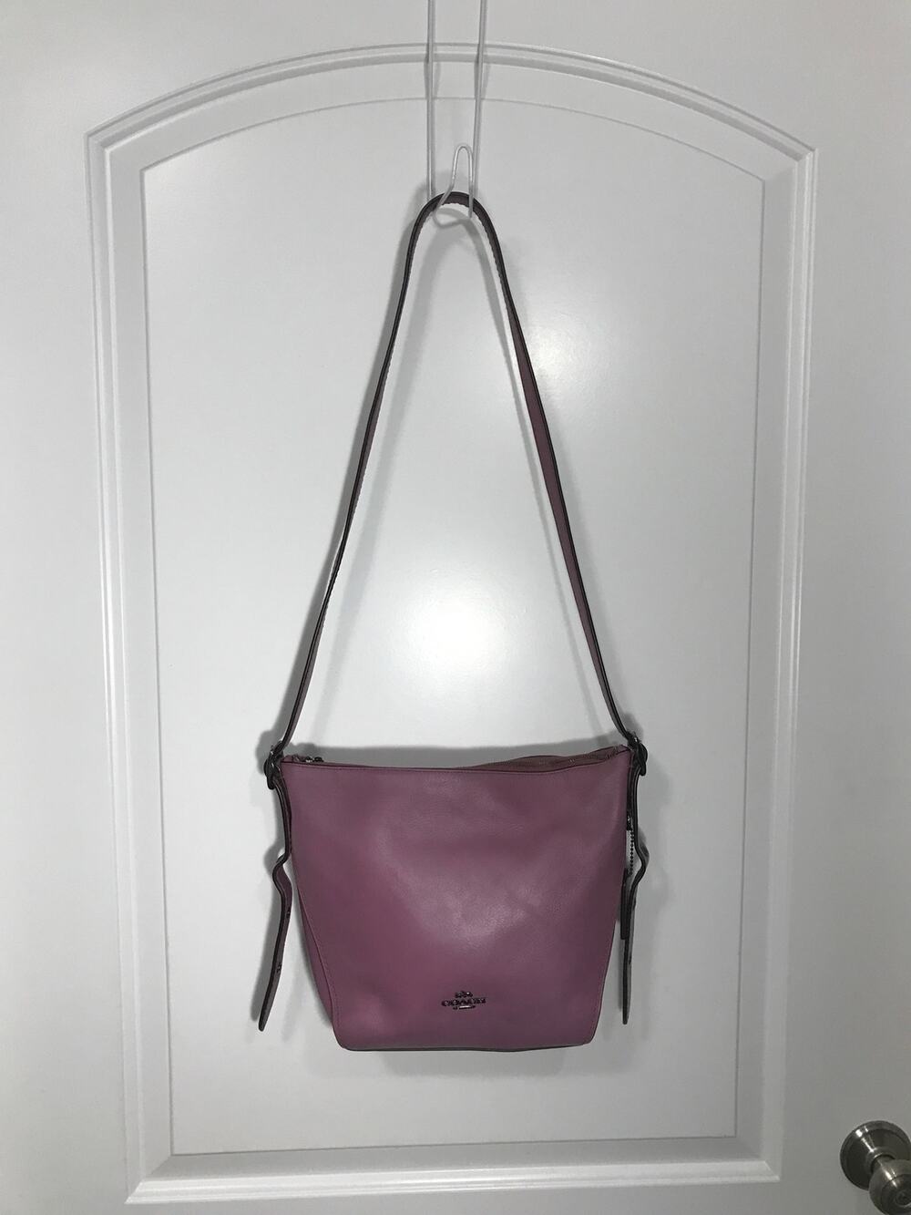 Coach Val Dufflette Leather Crossbody in Primrose. EUC